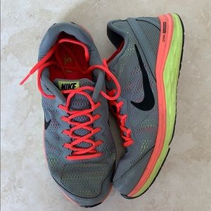 Nike fitsol running shoes